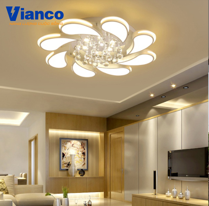 den-chum-trang-tri-cho-tran-be-tong