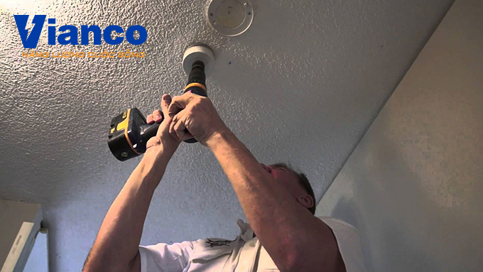 lap-den-led-tran-be-tong